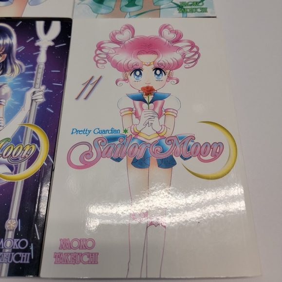 Sailor Moon book 📖 ✨️ lot 4 - Picture 5 of 11